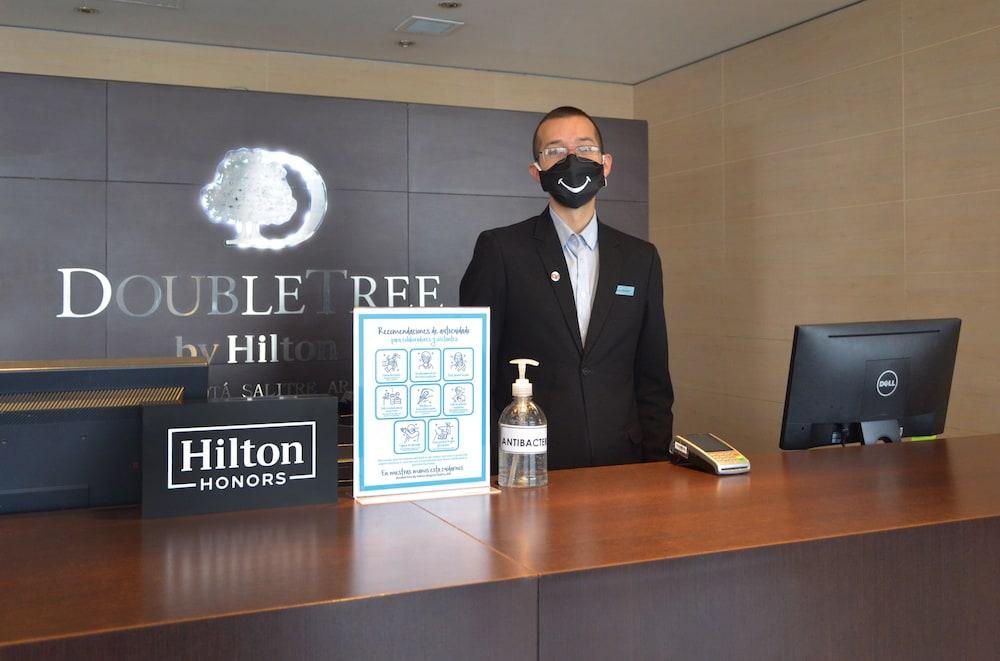 Hilton Doubletree Bogota Salitre Ar Ξενοδοχείο Εξωτερικό φωτογραφία Hilton CleanStay
