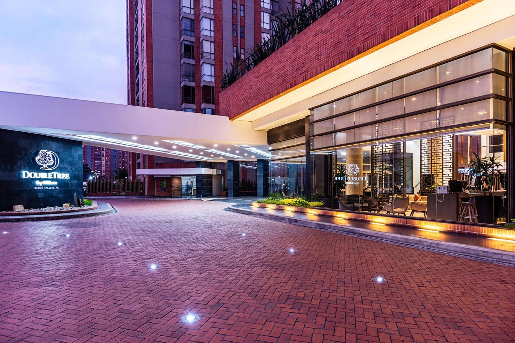 Hilton Doubletree Bogota Salitre Ar Ξενοδοχείο Εξωτερικό φωτογραφία Entrance